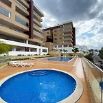 Luxury With Swimming Pool #1903 Apartamento
