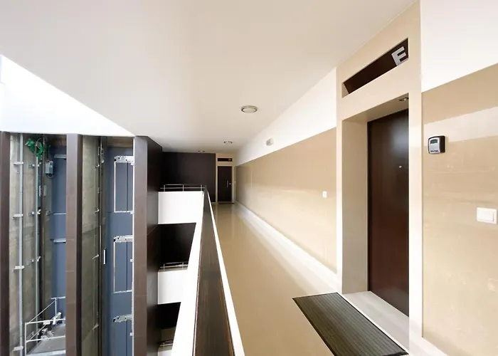 아파트 Luxury With Swimming Pool #1903