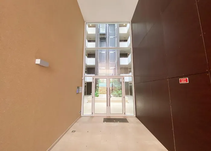 Luxury With Swimming Pool #1903 아파트