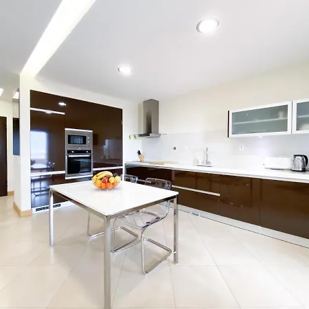 Luxury With Swimming Pool #1903