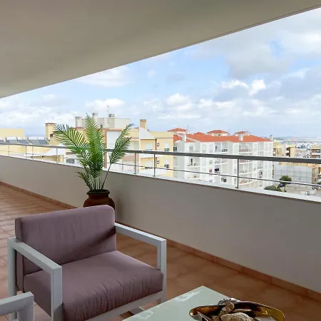 Apartment Luxury With Swimming Pool #1903 *