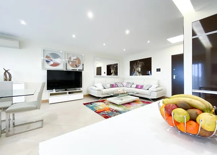 Luxury With Swimming Pool #1903 * Lagos