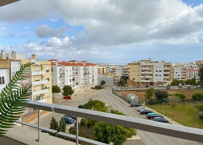 Luxury With Swimming Pool #1903 Apartmán