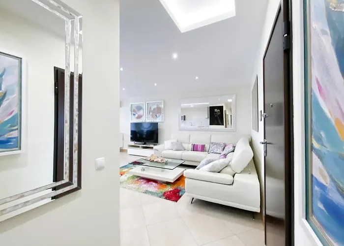 Luxury With Swimming Pool #1903 *