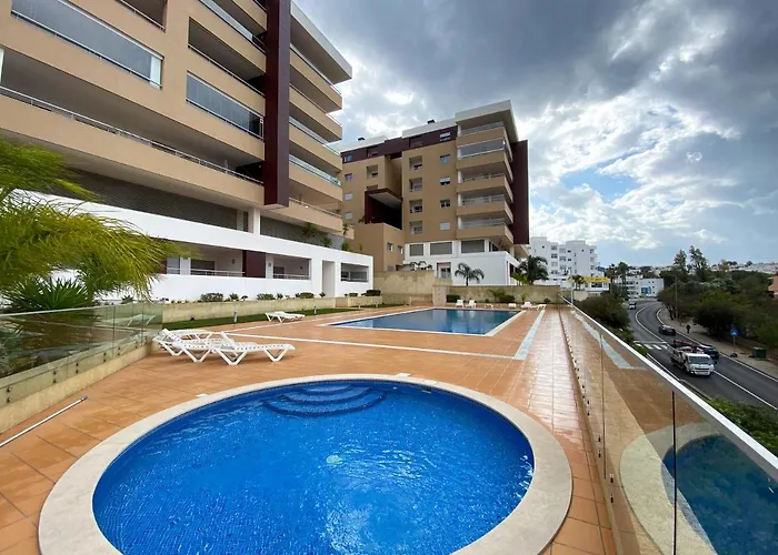 Luxury With Swimming Pool #1903 شقة